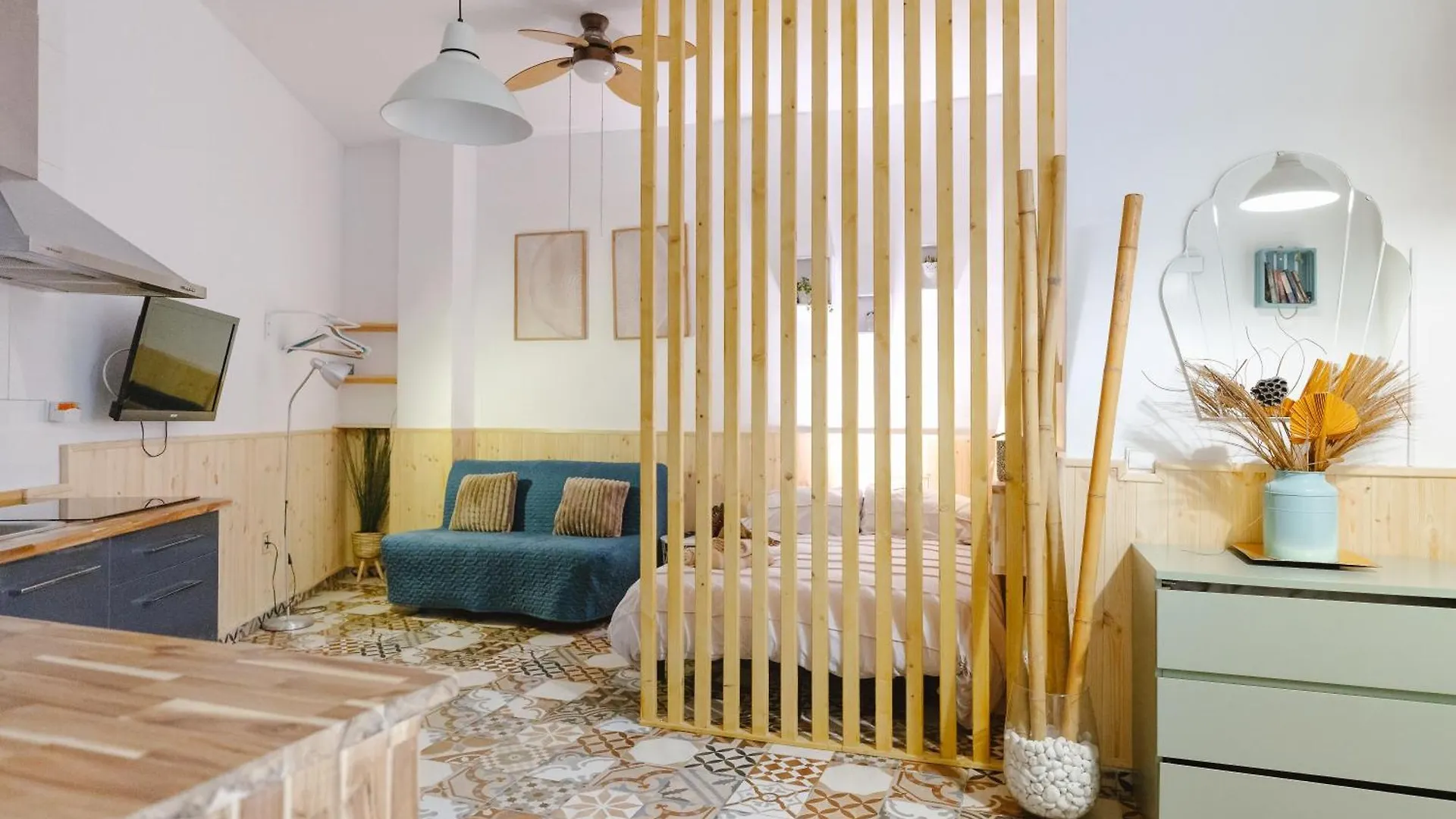 Apartment Letsmalaga - Lovely Studio In Malaga Centre